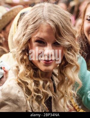 NEW YORK, NY, USA - MAY 29, 2009: Taylor Swift Performs on NBC's 'Today' Show Concert Series at Rockefeller Plaza. Stock Photo