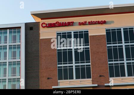 A logo sign outside of CubeSmart self-storage facility in Ashburn, Virginia on May 13, 2020. Stock Photo
