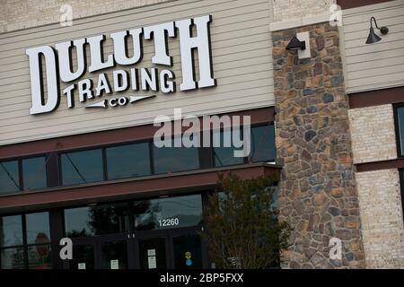 Duluth trading company hi-res stock photography and images - Alamy