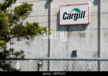 A logo sign outside of a Cargill poultry processing plant in Dayton, Virginia on May 13, 2020. Stock Photo