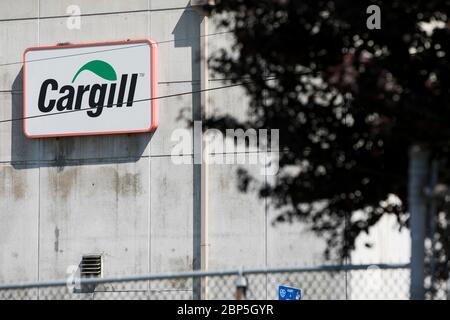 A logo sign outside of a Cargill poultry processing plant in Dayton, Virginia on May 13, 2020. Stock Photo