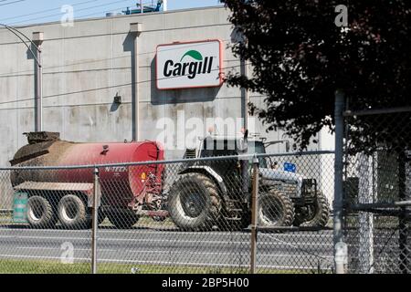 A logo sign outside of a Cargill poultry processing plant in Dayton, Virginia on May 13, 2020. Stock Photo