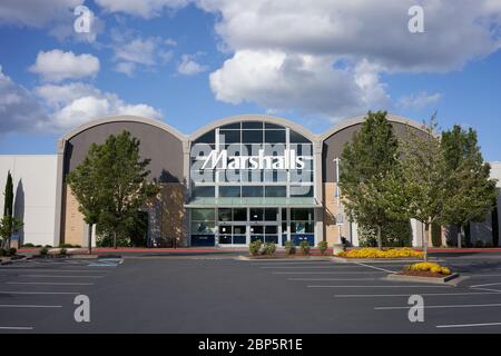 Closed Marshalls off-price department store in Cascade Station Shopping Center in Northeast Portland, Oregon, during the coronavirus pandemic. Stock Photo