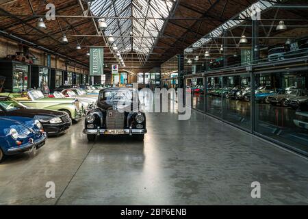 BERLIN - MAY 11, 2019: Full-size luxury car Mercedes-Benz W189 model 300. 32th Berlin-Brandenburg Oldtimer Day. Stock Photo