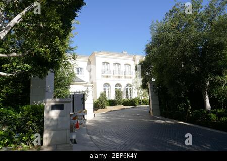 Los Angeles, California, USA 17th May 2020 A general view of atmosphere of Studio head Louis B. Mayer, producer Mervyn LeRoy and entertainer Jerry Lewis's former home at 332 St Cloud Road in Bel Air on May 17, 2020 in Los Angeles, California, USA. Photo by Barry King/Alamy Stock Photo Stock Photo