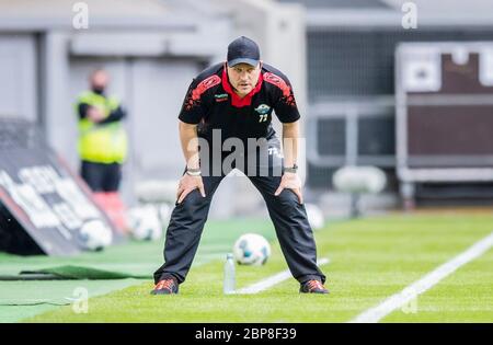 coach Steffen BAUMGART (PB) gesture, gesture, soccer 1. Bundesliga, 26. match day, Fortuna Dusseldorf (D) - SC Paderborn 07 (PB) 0: 0, on May 16, 2020 in Duesseldorf/Germany. Photo: Moritz Mvºller/Pool via PHOTO AGENCY SVEN SIMON For journalistic purposes only! Only for editorial use! ## Gemvssvu the requirements of the DFL Deutsche Fuvuball Liga, it is prohibited to use or have in the stadium and/or photos taken from the game in the form of sequence pictures and/or video-like photo series. DFL regulations prohibit any use of photographs as image sequences and/or quasi-video ## ¬ | u Stock Photo