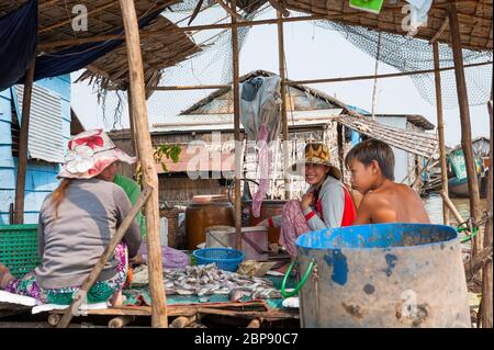 A smiling woman in the Floating village at Kompong Chnnang, Krong Kampong Chhnang, Cambodia, Southeast Asia Stock Photo