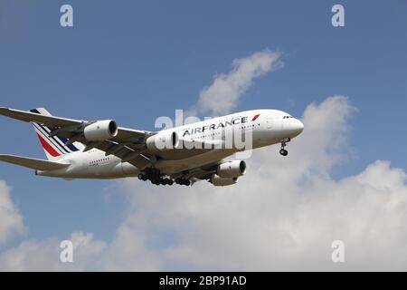 航空機・ヘリコプター Phoenix AirFrance A380 F-HPJA s-l400.jpg