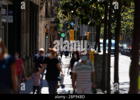 Barcelona, Spain. 18th May, 2020. BARCELONA, SPAIN - MAY 18: On the day small shops can reopen without previous appointment but with special hours for elderly for areas still on phase 0 of reduction of confinement on May 18, 2020 in Barcelona, Spain. Photo by Elkin Cabarcas/Cordon Press Credit: CORDON PRESS/Alamy Live News Stock Photo