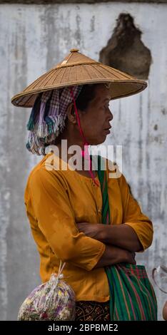 Inle Lake, Myanm,ar - June 2017: Shan woman in Inle Lake Stock Photo