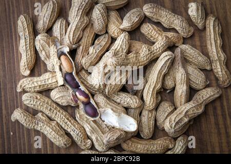 Peanuts in the shell from Tenejapa, Chiapas, Mexico Stock Photo