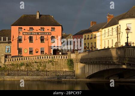 John's Bridge & River Nore, Kilkenny City, County Kilkenny, Ireland Stock Photo