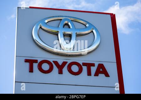 Osnabrueck, Germany May 17th, 2020: Symbol pictures - 2020 Toyota, logo, lettering, feature / symbol / symbolfoto / characteristic / detail / | usage worldwide Stock Photo