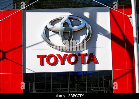 Osnabrueck, Germany May 17th, 2020: Symbol pictures - 2020 Toyota, logo, lettering, feature / symbol / symbolfoto / characteristic / detail / | usage worldwide Stock Photo