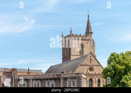 Bristol-May-2020-England-a close up view of a church in the middle of the city center Stock Photo