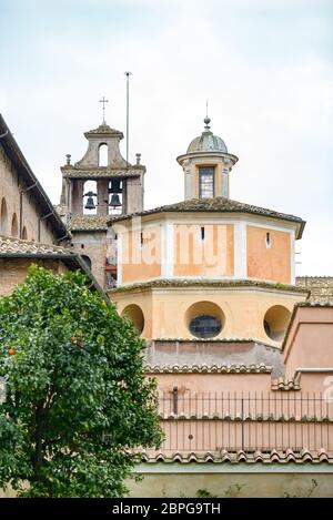 Portrait of a nice girl in Rome italy Stock Photo - Alamy