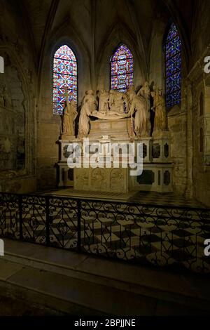 The Sarcaphagus of Paulus Geminus in the Chapel of the Holy Sepulchre inside of Church of St.Trophime in Place de la Republique.Arles.Bouches-du-Rhone.Alpes-Cot Stock Photo