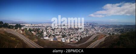 Twin Peaks - Viewpoint and panoramic view over San Francisco, San Francisco Bay, Golden Gate Bridge, Alcatraz and downtown, California, USA Stock Photo