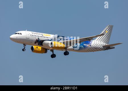 Vueling Airlines Airbus A320-232 (Reg: EC-MYC) in special Disney color scheme arriving from Barcelona, Spain. Stock Photo