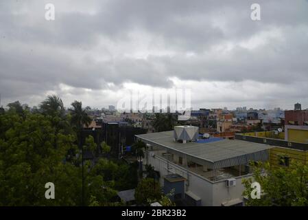 Kolkata, India. 20th May, 2020. Dark clouds hover over city during the cyclonic storm Amphan. (Photo by Ved Prakash/Pacific Press) Credit: Pacific Press Agency/Ģ����ý Live News Stock Photo