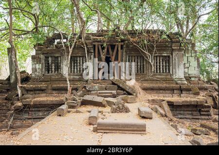 Ruins at the Jungle Temple of Beng Mealea. Angkor, UNESCO World Heritage Site, Siem Reap Province, Cambodia, Southeast Asia Stock Photo