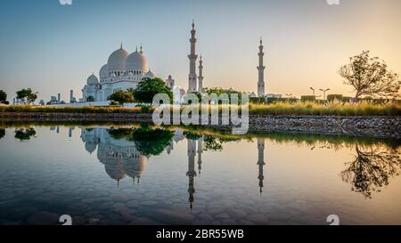 sheikh zayed grand mosque in abu dhabi, UAE Stock Photo