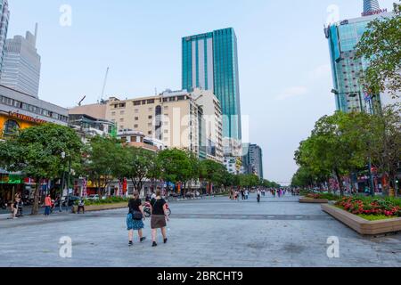 Nguyen Hue, main pedestrian avenue, Ben Nghe, Ho Chi Minh City, Vietnam, Asia Stock Photo