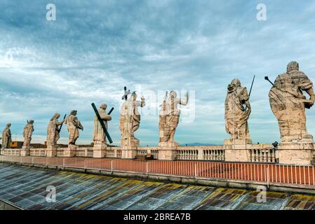 Statues on the roof of the Cathedral of St. Peter in Rome, Italy Stock Photo