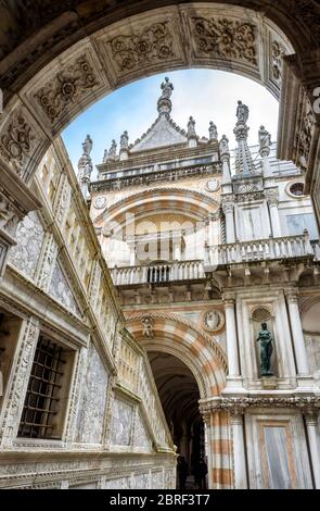 Courtyard of Doge's Palace or Palazzo Ducale, Venice, Italy. Dode's Palace is one of main travel attractions in the world. Luxury exterior of Doge's P Stock Photo