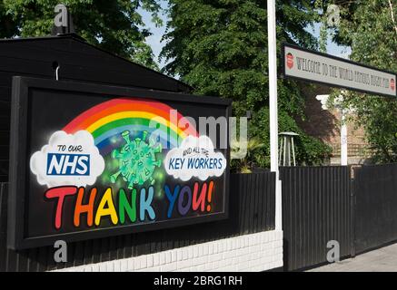 painted rainbow and thank you message for nhs staff and key workers during the covid 19 lockdown, cabbage patch pub, twickenham, england Stock Photo