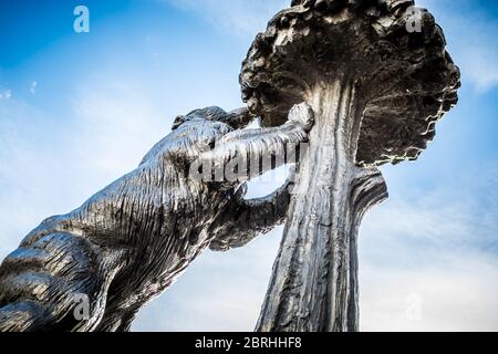 The Bear and the Strawberry Tree (El Oso y El Madrono) in Madrid, Spain Stock Photo