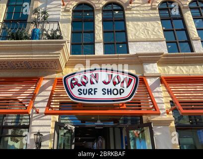 Orlando, FL/USA-2/13/20: The Ron Jon storefront at an outdoor mall in Orlando, Florida. Stock Photo