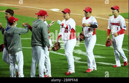 01st June, 2023. Celebration LG Twins players celebrate their 6-1 victory  over the Lotte Giants in a Korea Baseball Organization regular season game  at Jamsil Baseball Stadium in Seoul on June 1