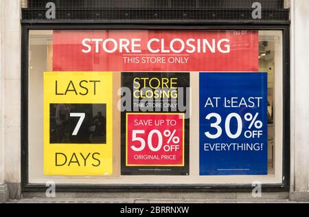 Notices in the window of Debenhams store in York stating that the shop is closing down, December 2019,Yorkshire, England, UK Stock Photo