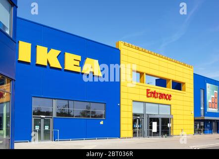 Ikea entrance yellow IKEA store sign on the side of blue IKEA warehouse in Giltbrook Retail Park, Giltbrook,Nottingham East Midlands England uk gb Stock Photo