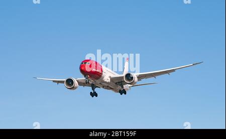 Norwegian Air Boeing 787 Dreamliner Jet Landing Stock Photo