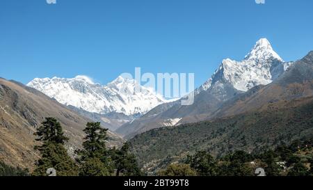 Everest, Lhotse and Ama Dablam mountains landscape, Tengboche, Sagarmatha, Khumbu, Nepal Stock Photo