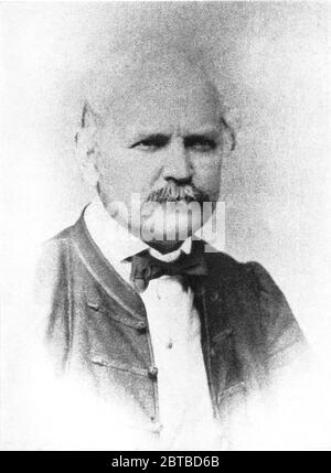 1861 ca , AUSTRIA : The Hungarian-Austrian physician and scientist IGNAZ PHILIPP SEMMELWEIS ( 1818 - 1865 ). Now known as an early pioneer of ANTISEPTIC PROCEDURES . Propose the practice of washing hands with chlorinated lime solutions in 1847 for the battle over the PUERPERAL FEVER . - surgeon  - SCRITTORE - WRITER - LETTERATURA - LITTERATURE - foto storiche - foto storica - scienziato - scientist - DOTTORE - MEDICO - MEDICINA - medicine - SCIENZA - SCIENCE  - SCIENZIATO - IGIENE - LAVARE LE MANI - LAVAGGIO - VIRUS  - VIROLOGIA - VIROLOGIST - PROCEDURE ANTISETTICHE - SETTICEMIA  ----  Archivi Stock Photo