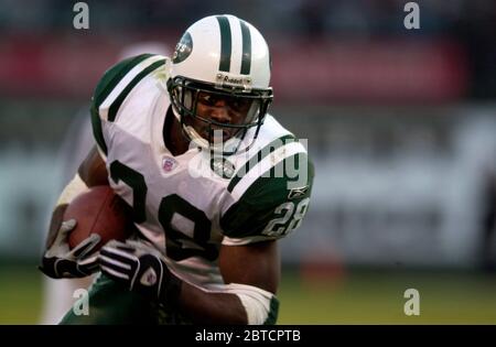 New York Jets' running back Curtis Martin runs with the ball