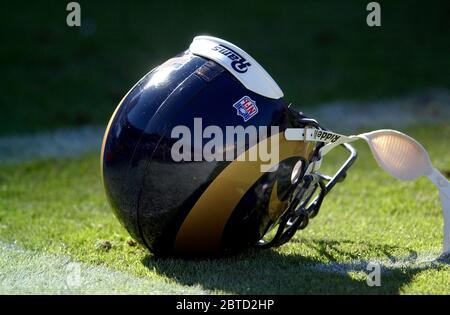 Los Angeles Rams running back Jake Funk (34) fixes his helmet before an NFL  football game against the Chicago Bears Sunday, Sept. 12, 2021, in  Inglewood, Calif. (AP Photo/Kyusung Gong Stock Photo - Alamy