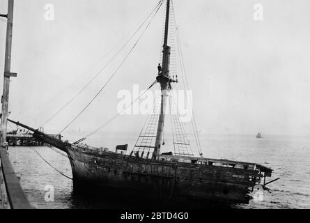 Wrecked ship, Steeplechase Park, Coney Island ca. 1910-1915 Stock Photo