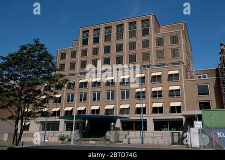 Royal Dutch Shell Plc headquarters building stands on May 21, 2020 in The Hague, Netherlands. Credit: Yuriko Nakao/AFLO/Alamy Live News Stock Photo