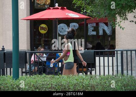 Wesley Chapel, FL, USA. 24th May, 2020. A group of women enjoy lunch at a MoeÃs Restaurant at Wiregrass Mall in Wesley Chapel, Florida as the state lifts COVID-19 related business closing mandates statewide. Credit: Robin Rayne/ZUMA Wire/Alamy Live News Stock Photo