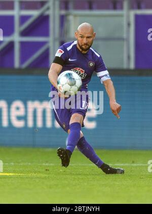 Aue, Germany. 26th May, 2020. Football: 2nd Bundesliga, FC Erzgebirge Aue - SV Darmstadt 98, 28th matchday, at the Sparkassen-Erzgebirgsstadion. Aue Philipp Riese. Credit: Robert Michael/dpa - Pool/dpa - IMPORTANT NOTE: In accordance with the regulations of the DFL Deutsche Fußball Liga and the DFB Deutscher Fußball-Bund, it is prohibited to exploit or have exploited in the stadium and/or from the game taken photographs in the form of sequence images and/or video-like photo series./dpa/Alamy Live News