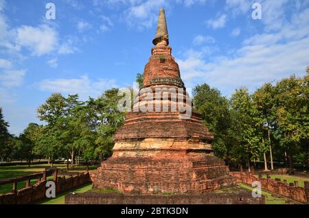 Beautiful chedi of Wat Phra That at Kamphaeng Phet historical park Stock Photo