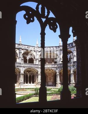 The cloisters, Jerónimos Monastery (Mosteiro dos Jeronimos), Belem District, Lisbon, Portugal Stock Photo