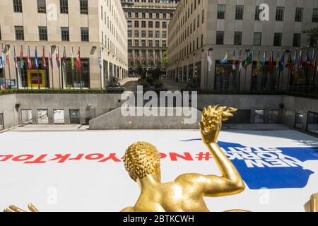 Rockefeller Center features a giant New York State emblem with #NewYorkTough sign because of the Coronavirus Pandemic, USA Stock Photo