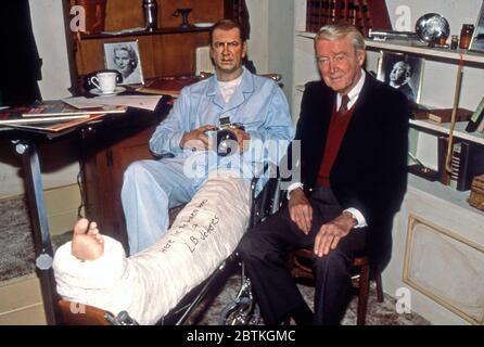 Actor James Stewart with his wax likeness at the Movieland Wax Museum in Buena Park, CA circa 1980s Stock Photo