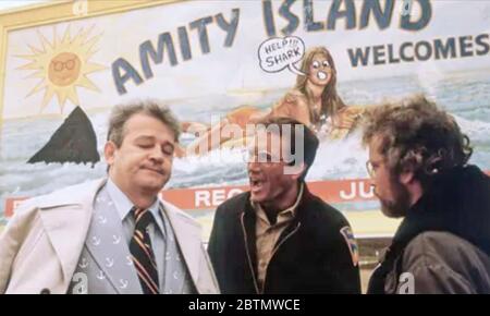 JAWS 1975 Universal Pictures film with from left: Murray Hamilton, Roy Schneider, Richard Dreyfuss Stock Photo