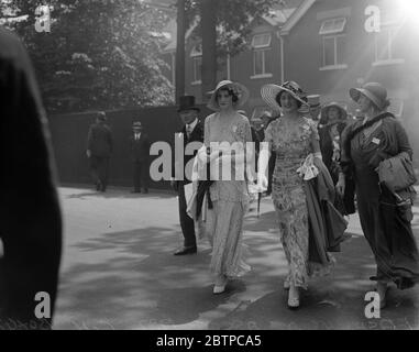 Royal Ascot opens . Fashions seen on the opening day . 14 June 1932 Stock Photo